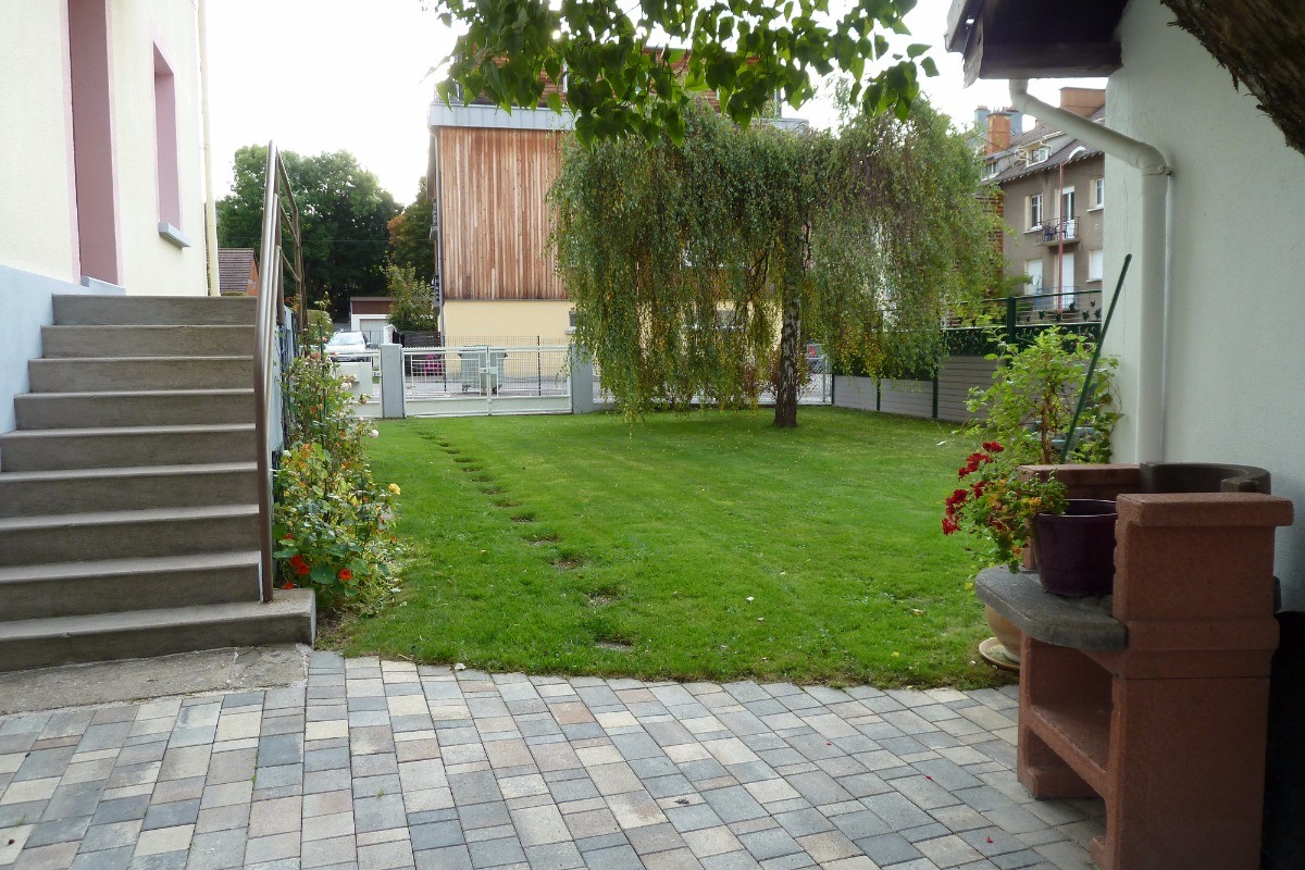 Jardin clos barbecue - Appartement Jaune Jonquille