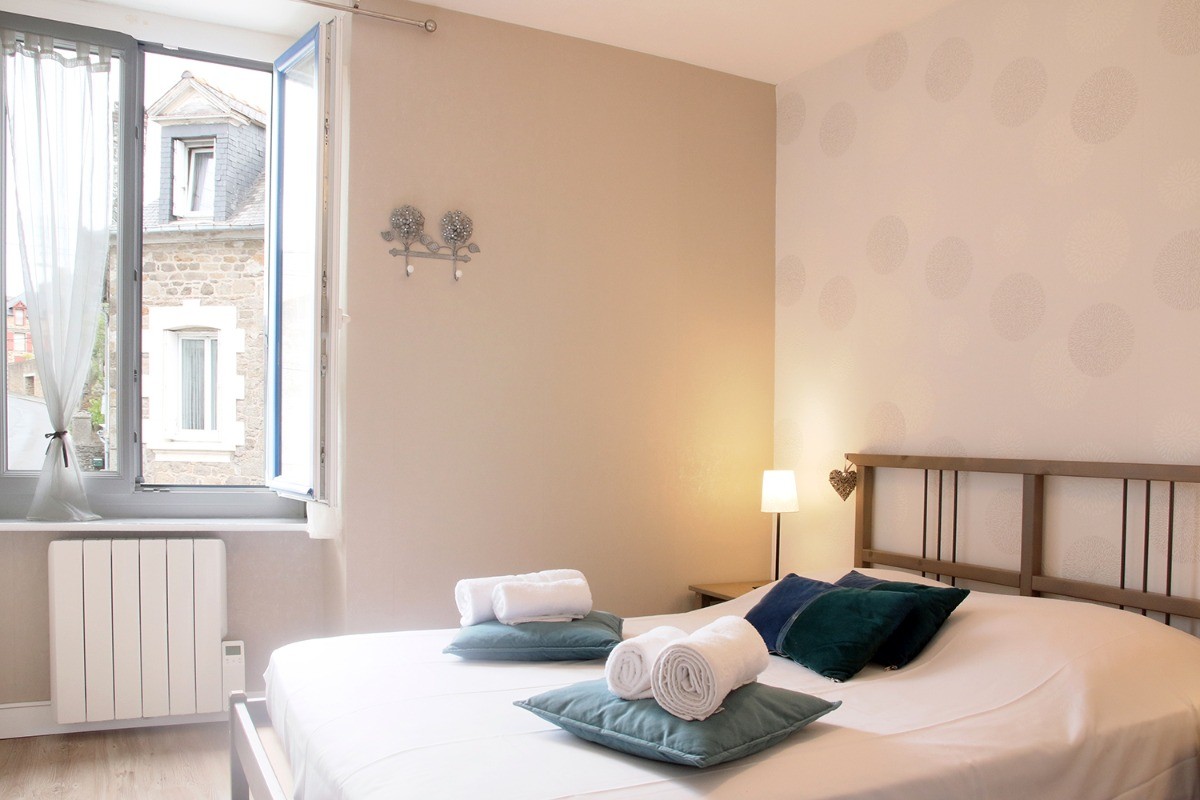 Chambre double lit 140 X 190