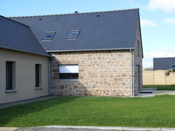 Gîte mitoyen avec un autre gîte pour 10 personnes.