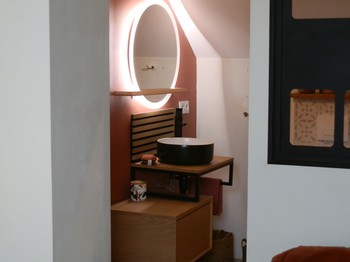 salle d'eau et WC privatif