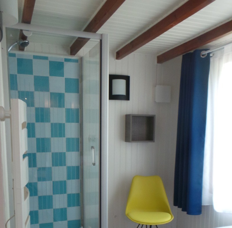la salle de douche