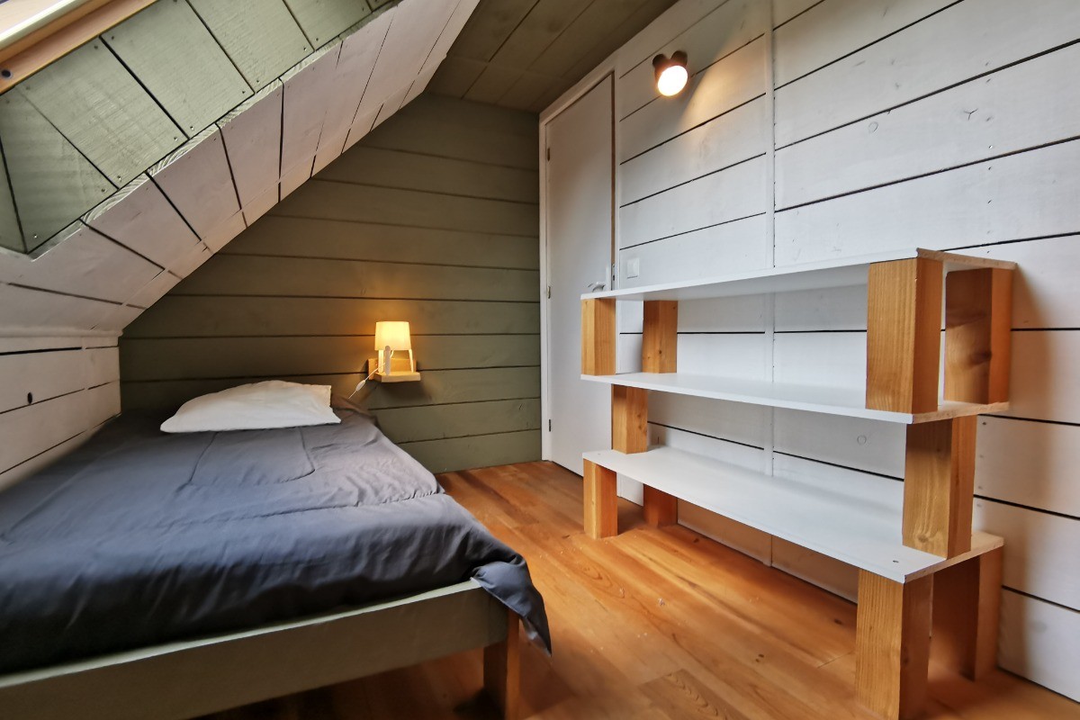 Etage: Chambre 2 - 2 lits 90