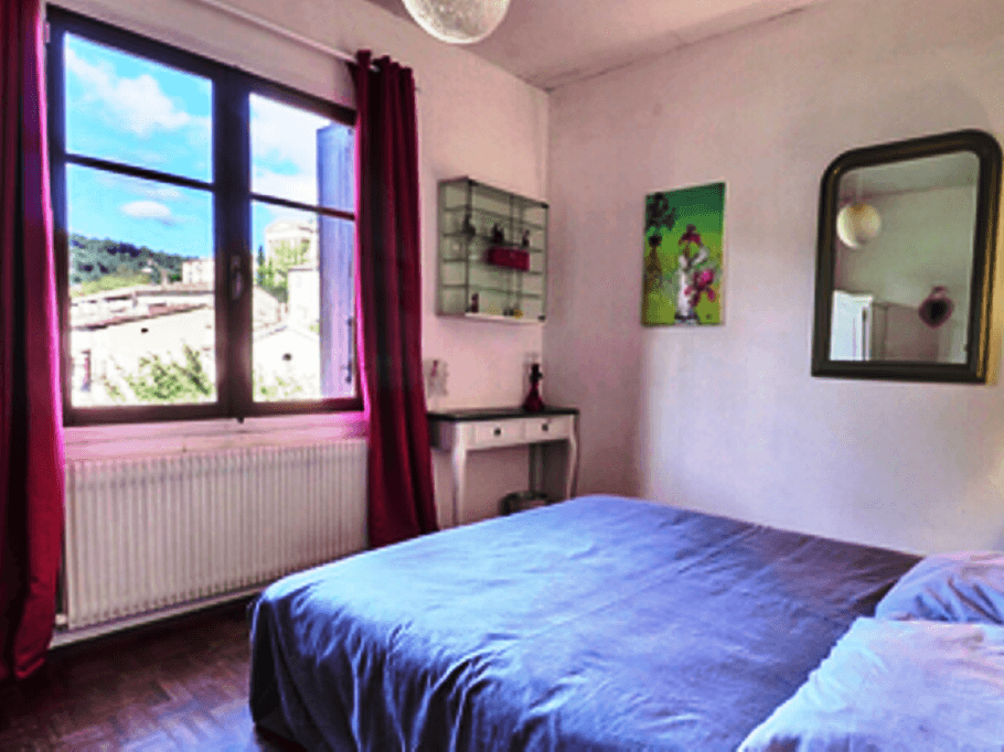 Chambre A bucolique avec vue sur la chateau de Largentière