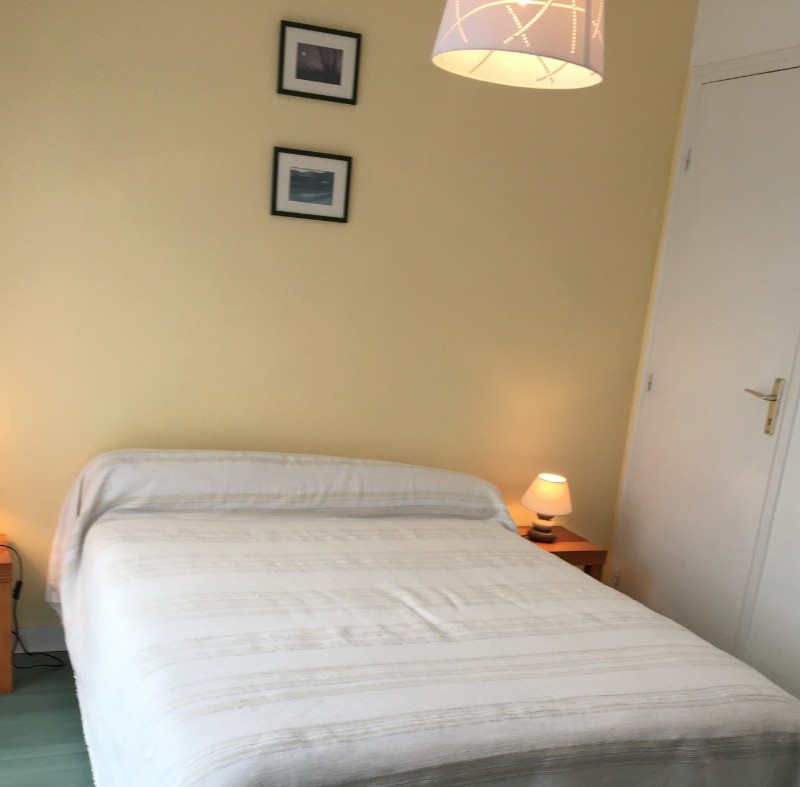 Chambre avec grande Baie ( Rez de Chaussée)