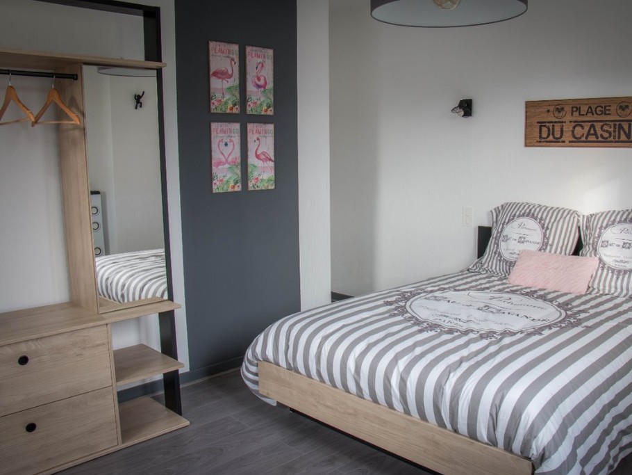 Chambre lumineuse à  l'étage