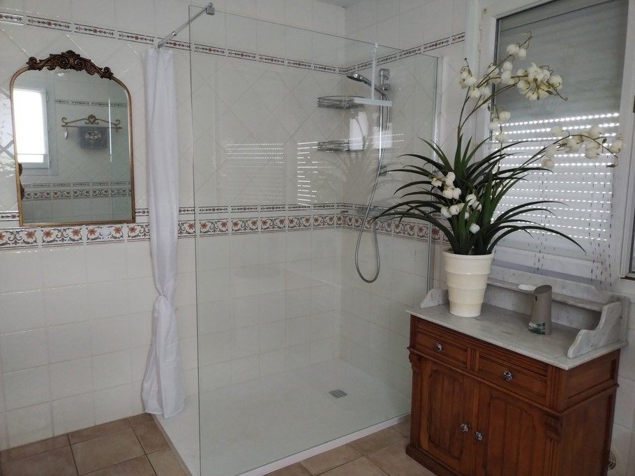 Douche 140 à l'étage