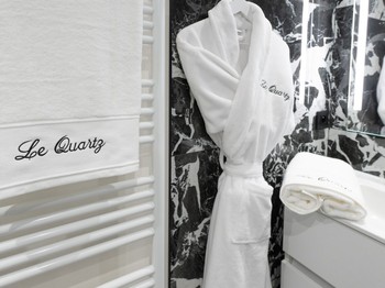 Salle d'eau - Studios Belross Le Quartz