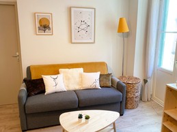 Séjour côté salon (fauteuil non visible sur la photo)