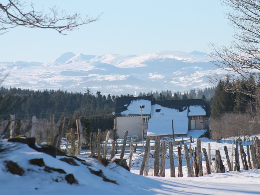 La maison sur les Monts du Cantal au sud