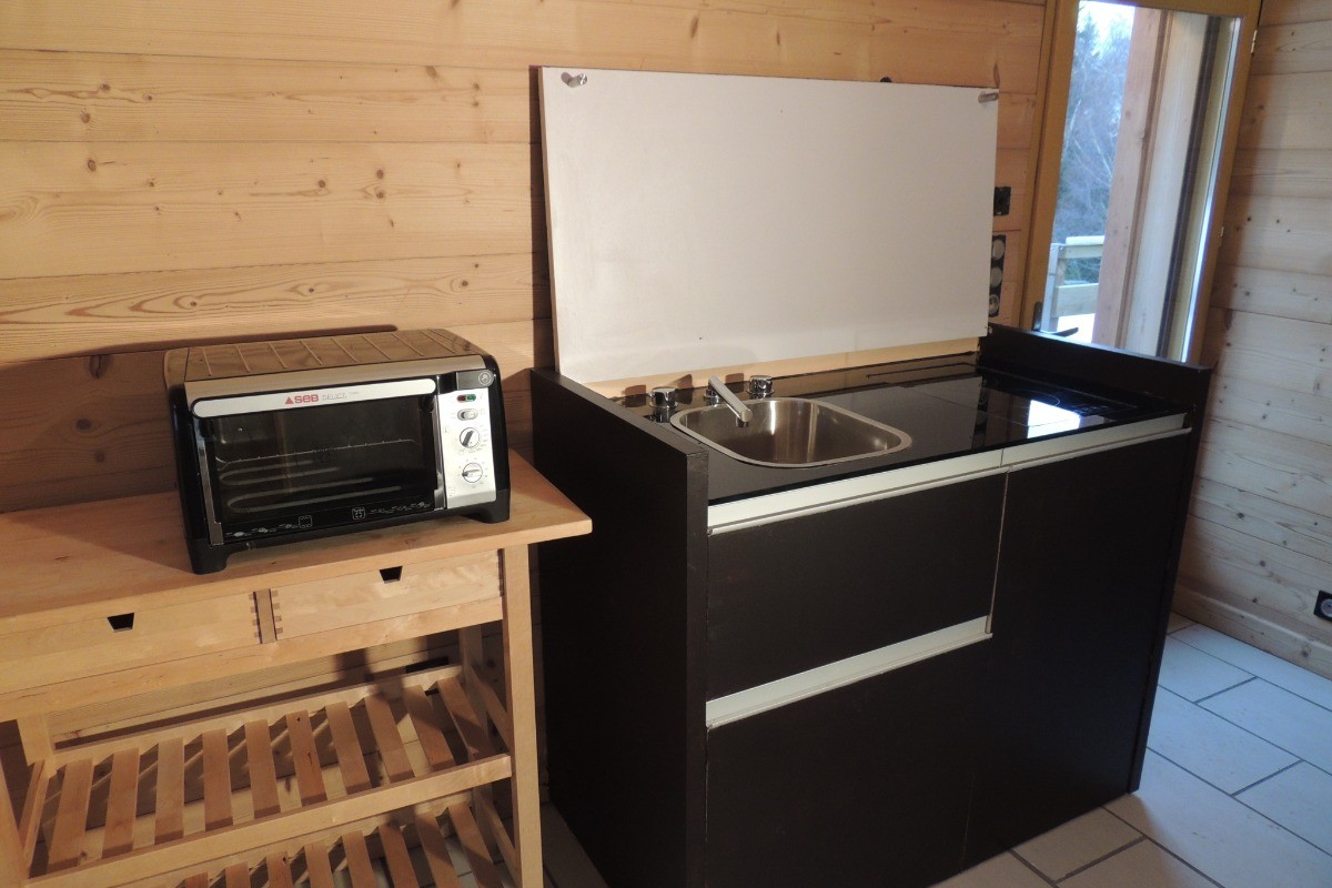 Le REFUGE :  La cuisine très fonctionelle