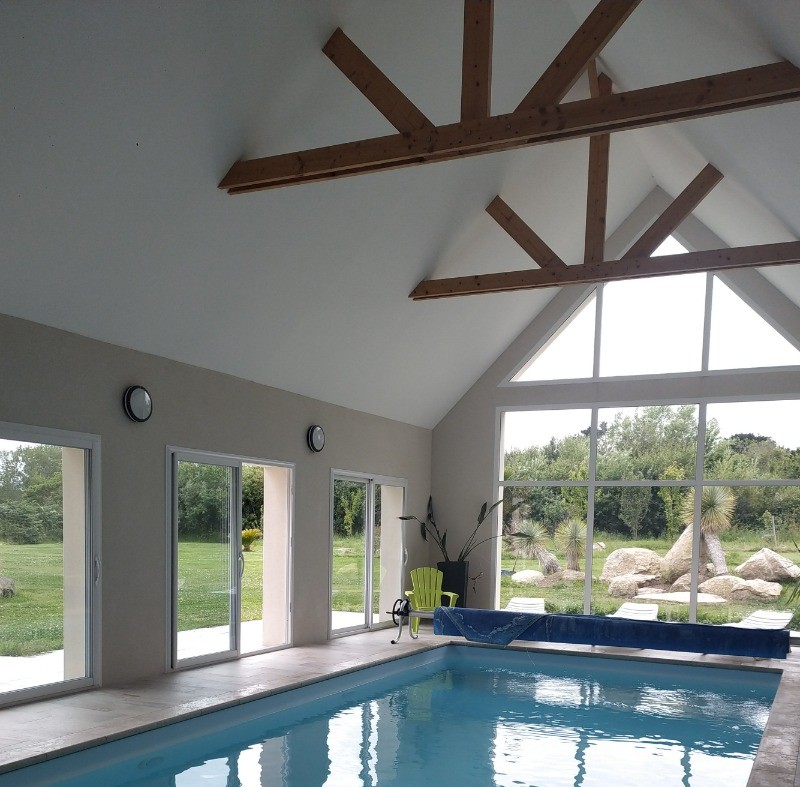 Piscine intérieure chauffée