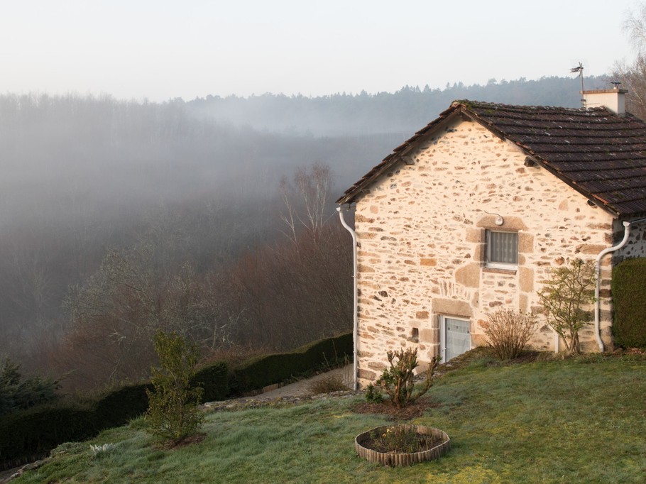 Lever de soleil et de brume sur le gîte
