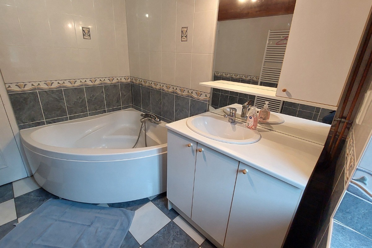 Salle de bain 1er étage