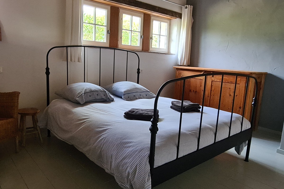 Chambre no 1, lit double