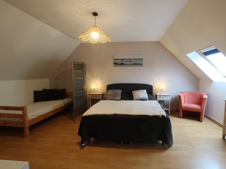 chambre 2 (lit 160/lit 90)