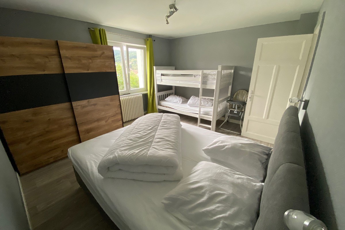Chambre 3 lit double plus lit superposé