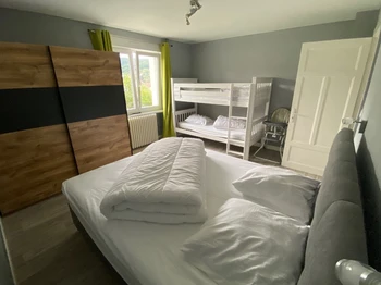 Chambre 3 lit double plus lit superposé
