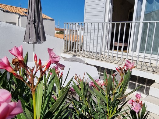 Baie donnant sur la terrasse