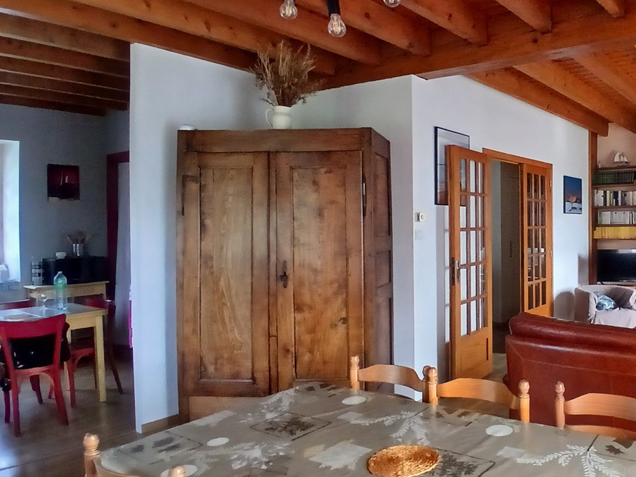 Solagnat holiday cottage, in Orcines, Puy-de-Dôme: The dining room
