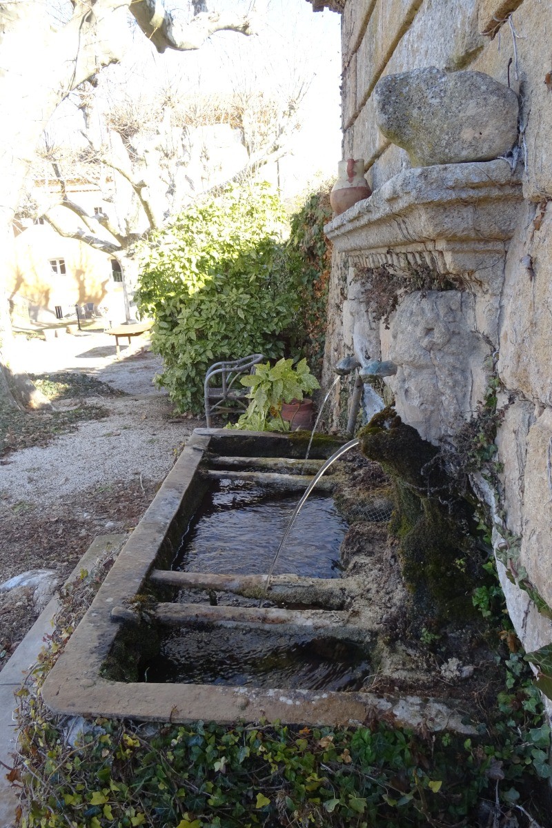 Fontaine sur le domaine