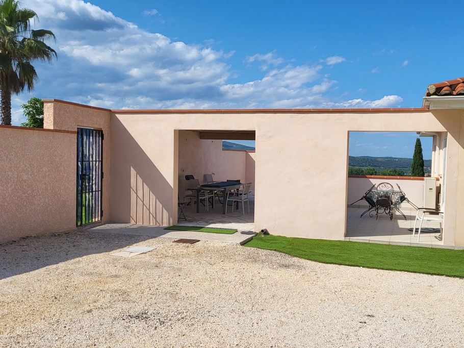 EXTERIEUR PRIVE