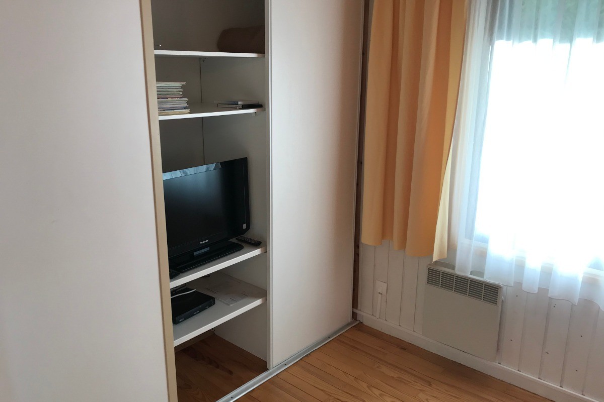 salon avec téléviseur