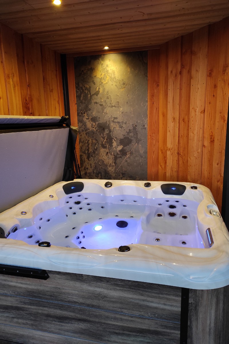 Spa privatif 37° - Gîte Le Cerf - Nature Cottage Vosges