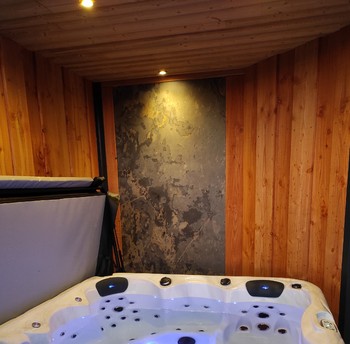Spa privatif 37° - Gîte Le Cerf - Nature Cottage Vosges