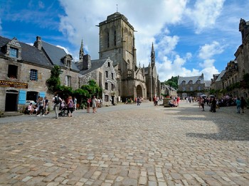 Locronan