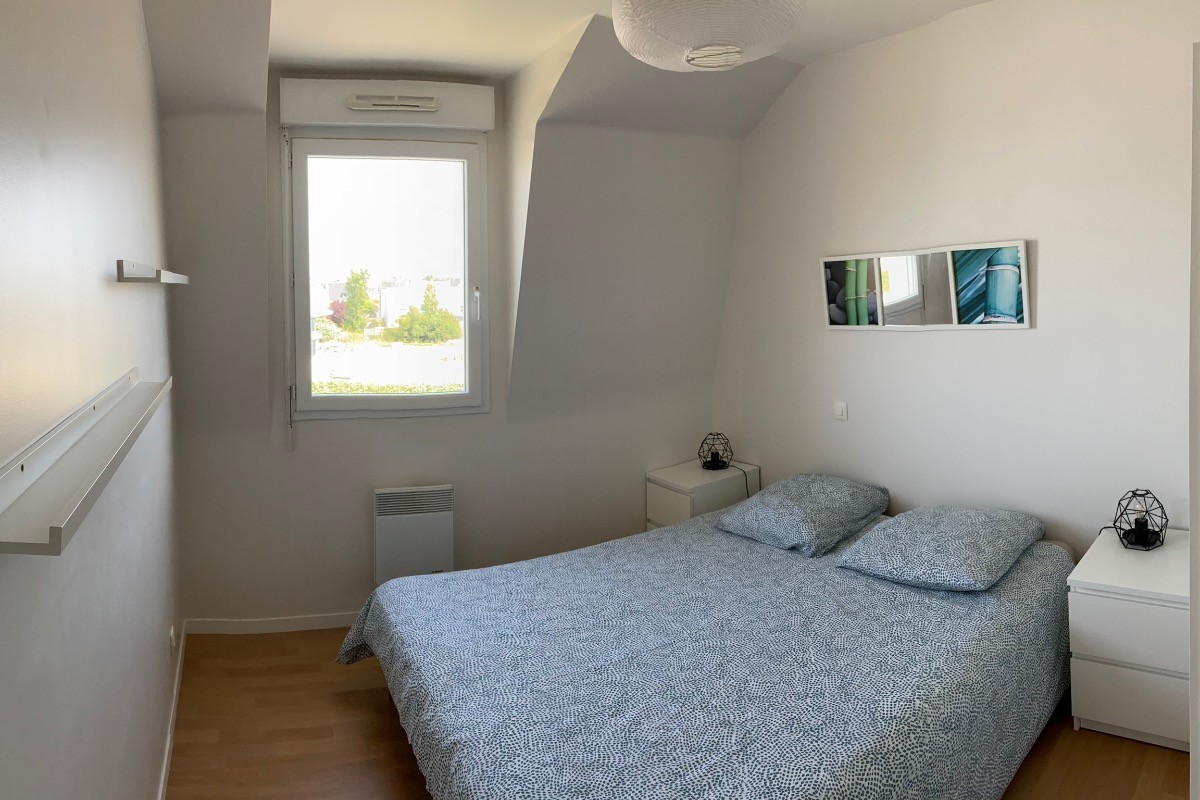 1ère chambre avec 2 lits jumeaux 90x190cm