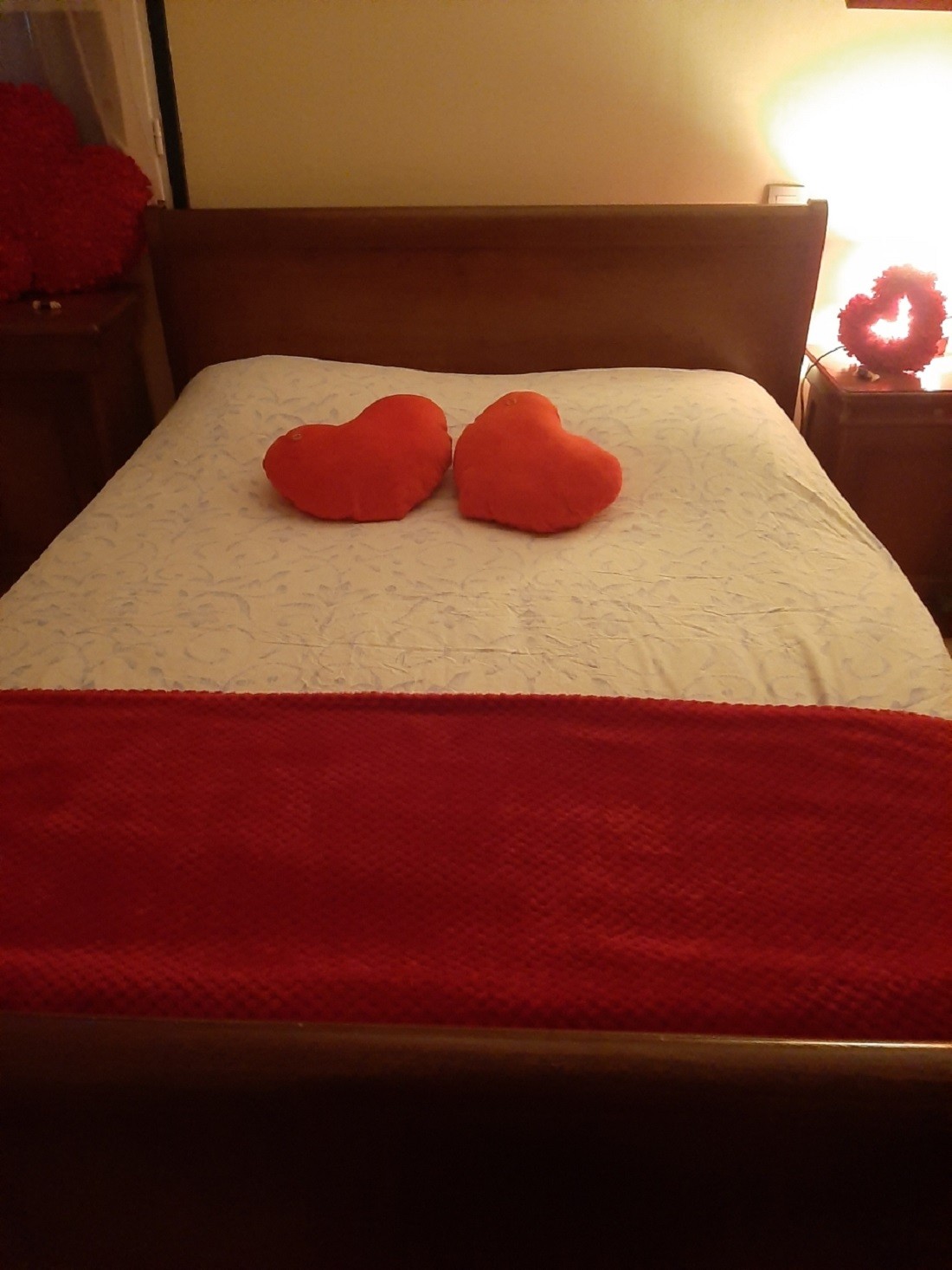"La Petite Eau" holiday cottage in Charbonnier-les-Mines, near Issoire, Puy-de-Dôme: Bedroom