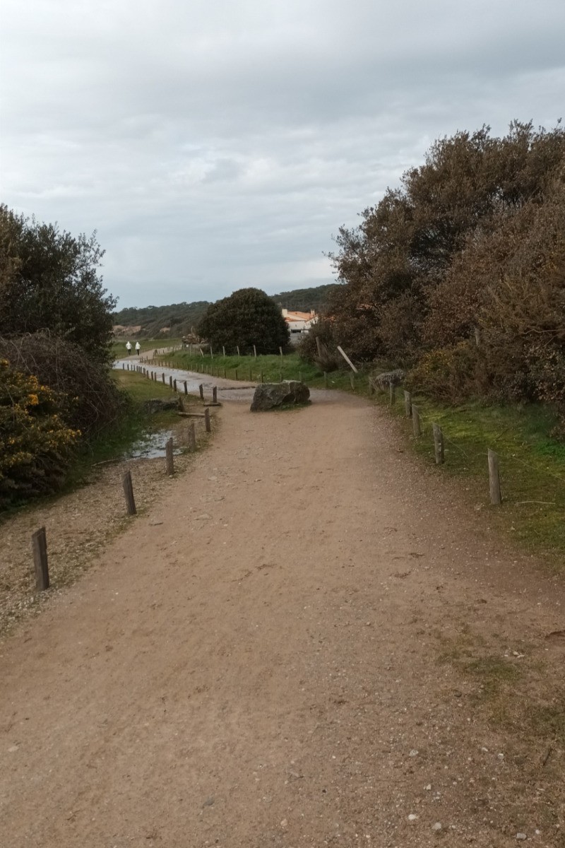 Accès direct chemin côtier