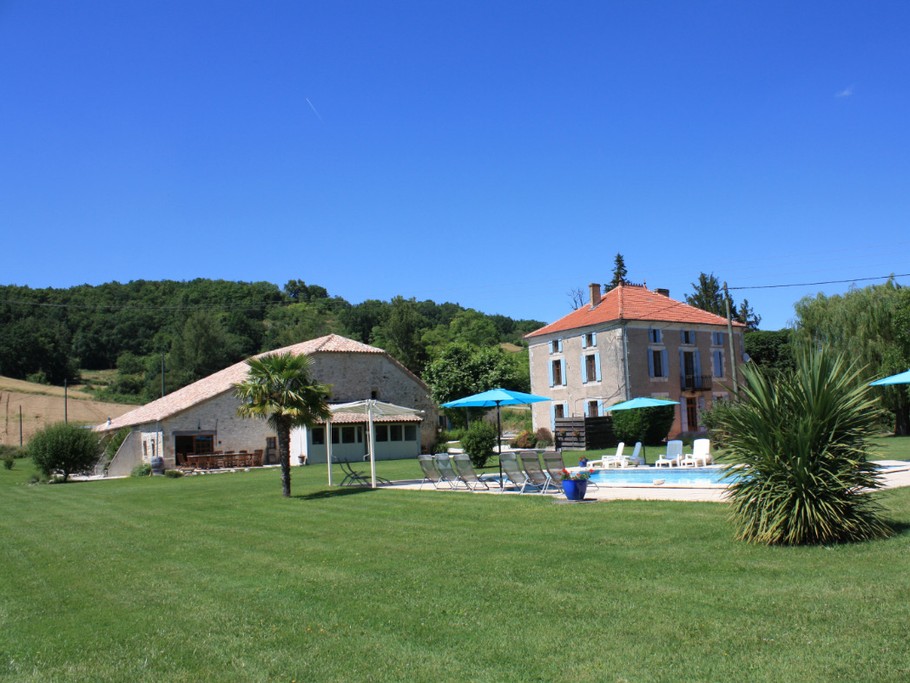 Gîte Tom au sein des Gîtes Grand Pré ! à Roquecor - Quercy Sud Ouest - Région Occitanie