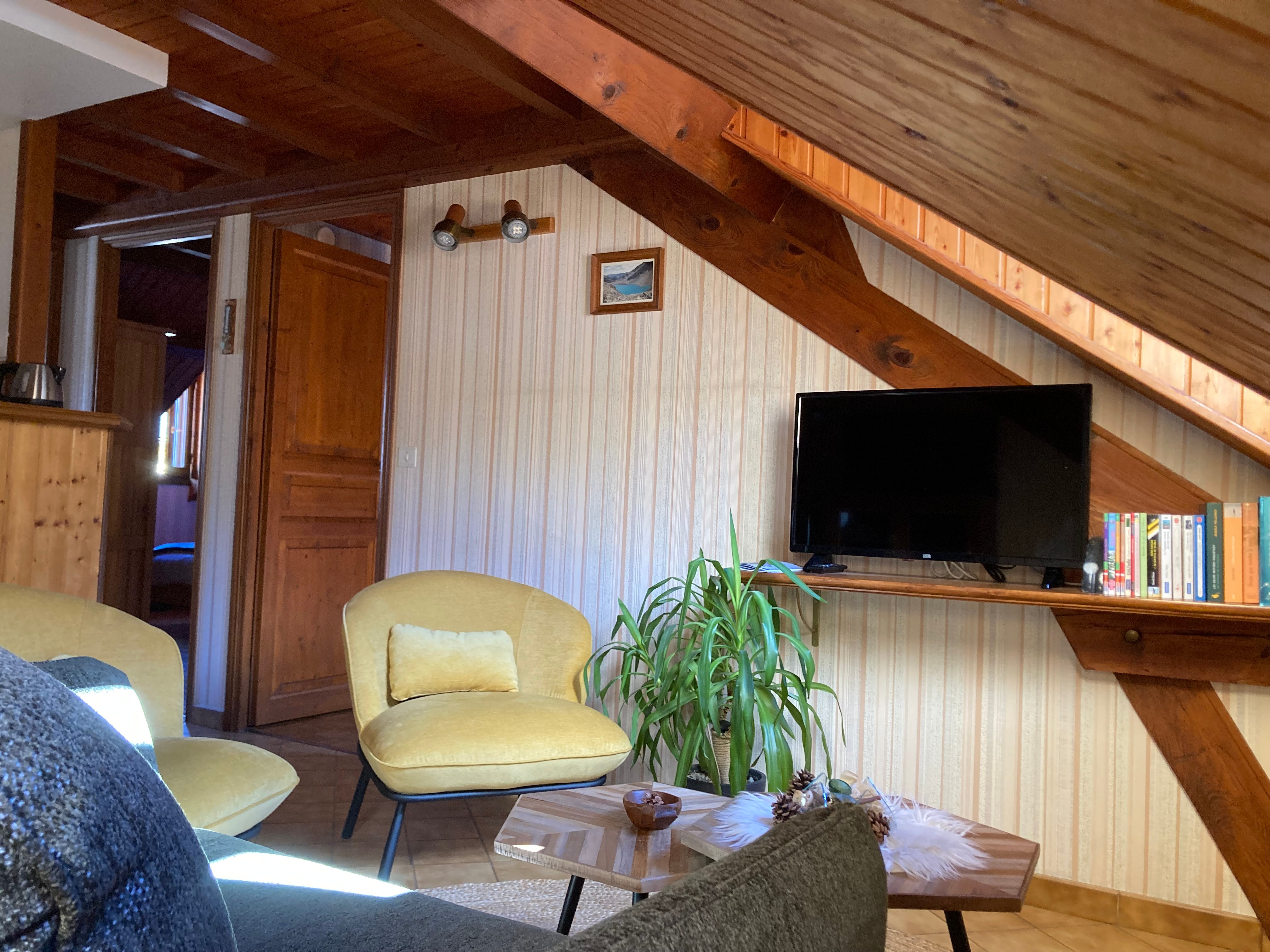 Access to bedrooms at the back of the lounge