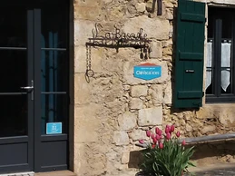 Entrée du gîte avec label