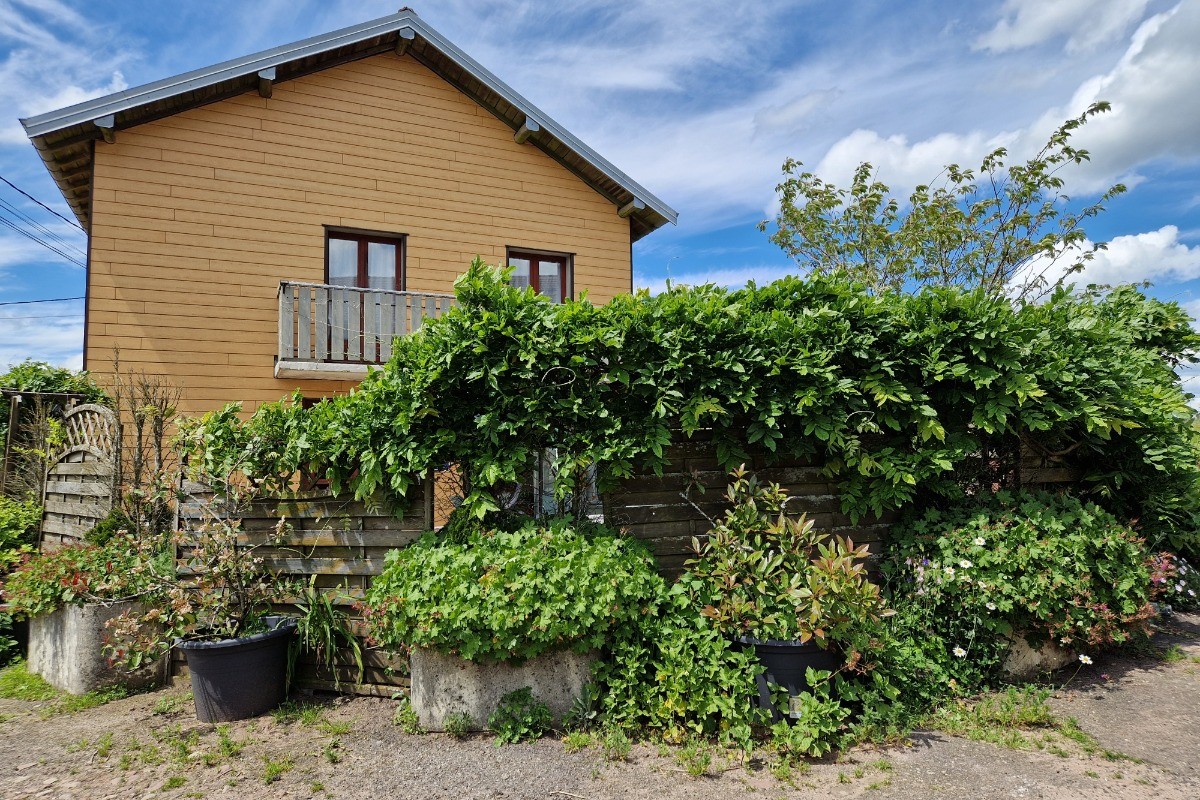 Façade et terrasse - Gîte des 4 vents à Girmont - Val d'Ajol dans les Vosges