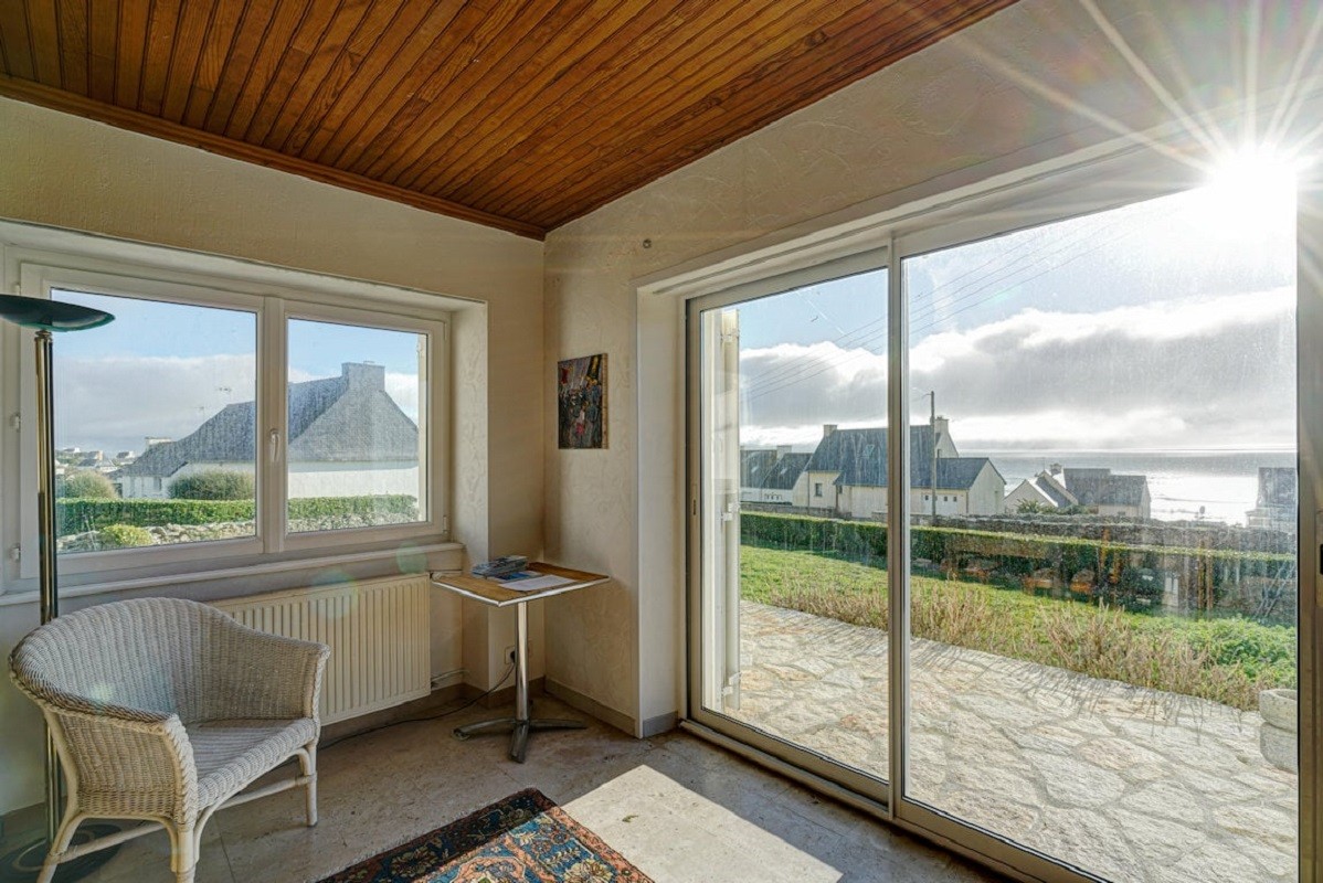 séjour avec vue mer et accès terrasse