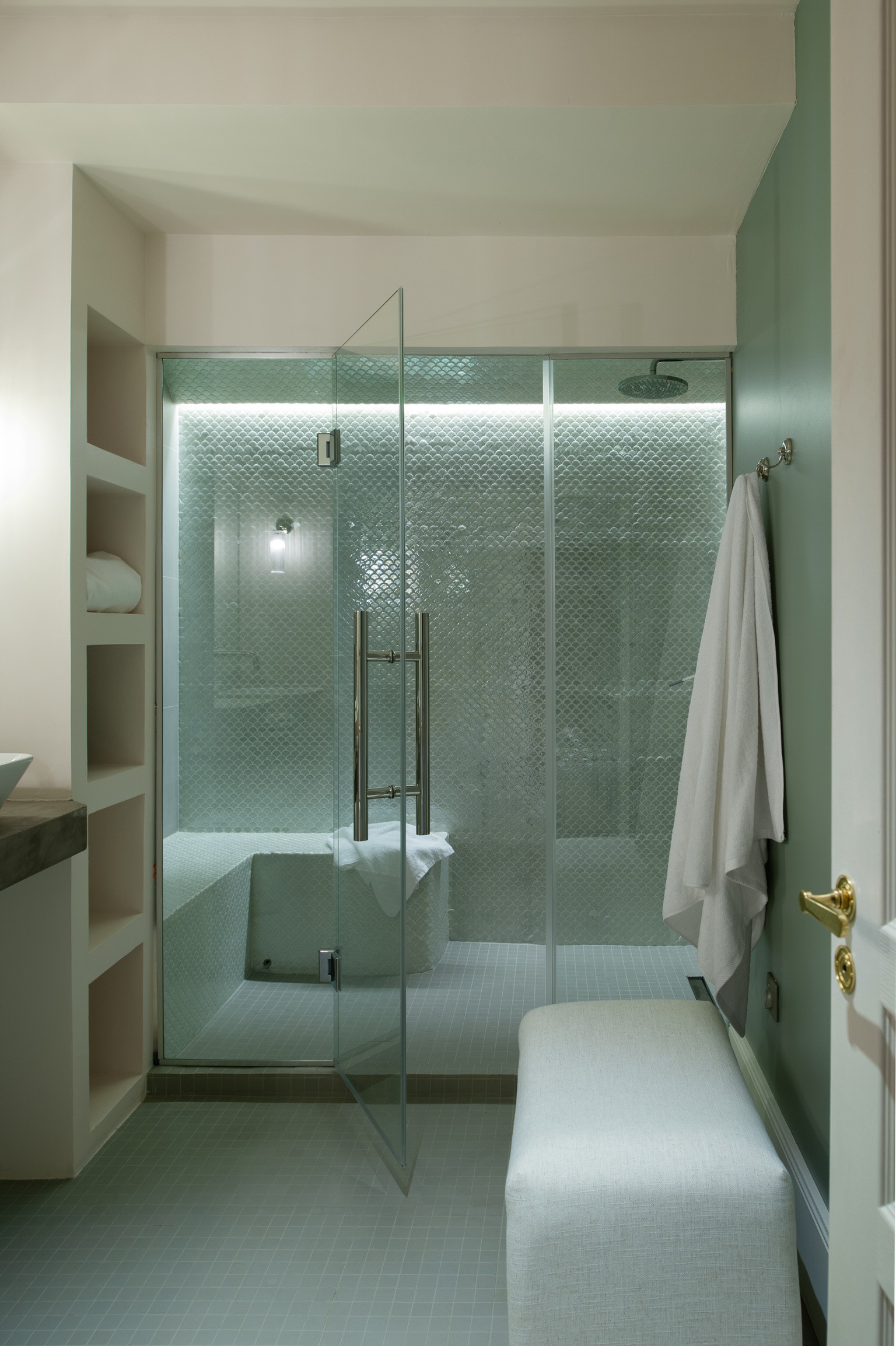 la Bélonie - Tarn - Occitanie - chambre Valériane - salle de bain