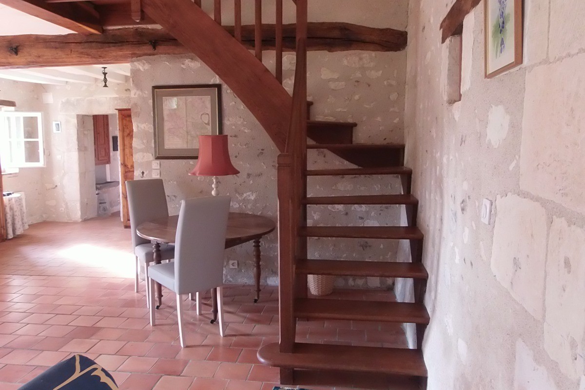 escalier vers 1er étage