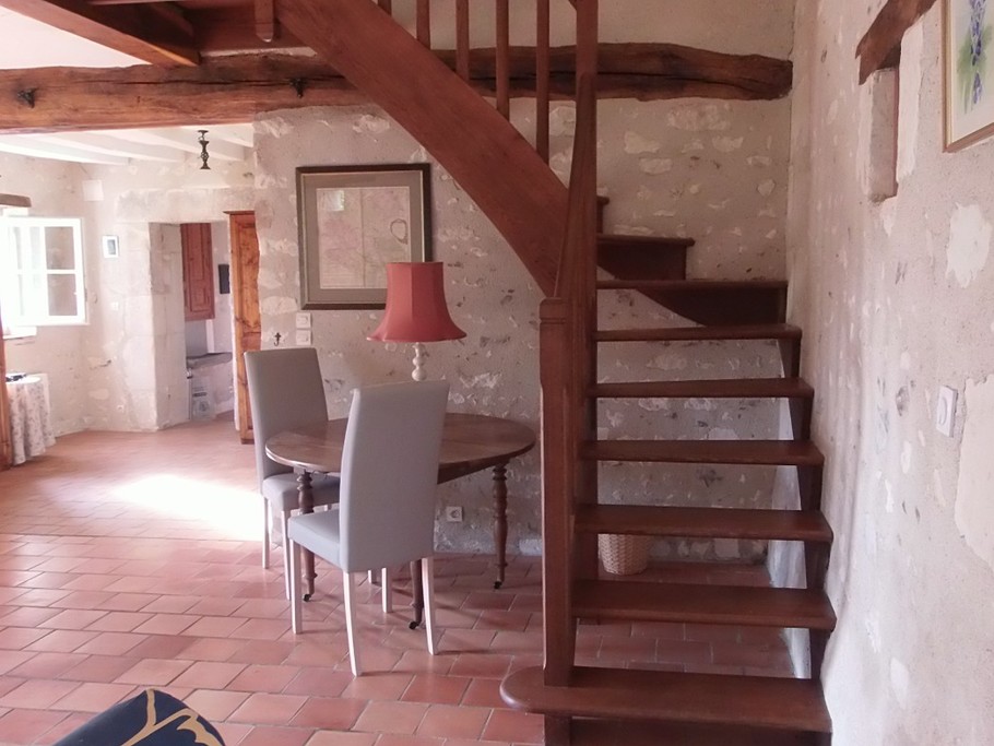 escalier vers 1er étage