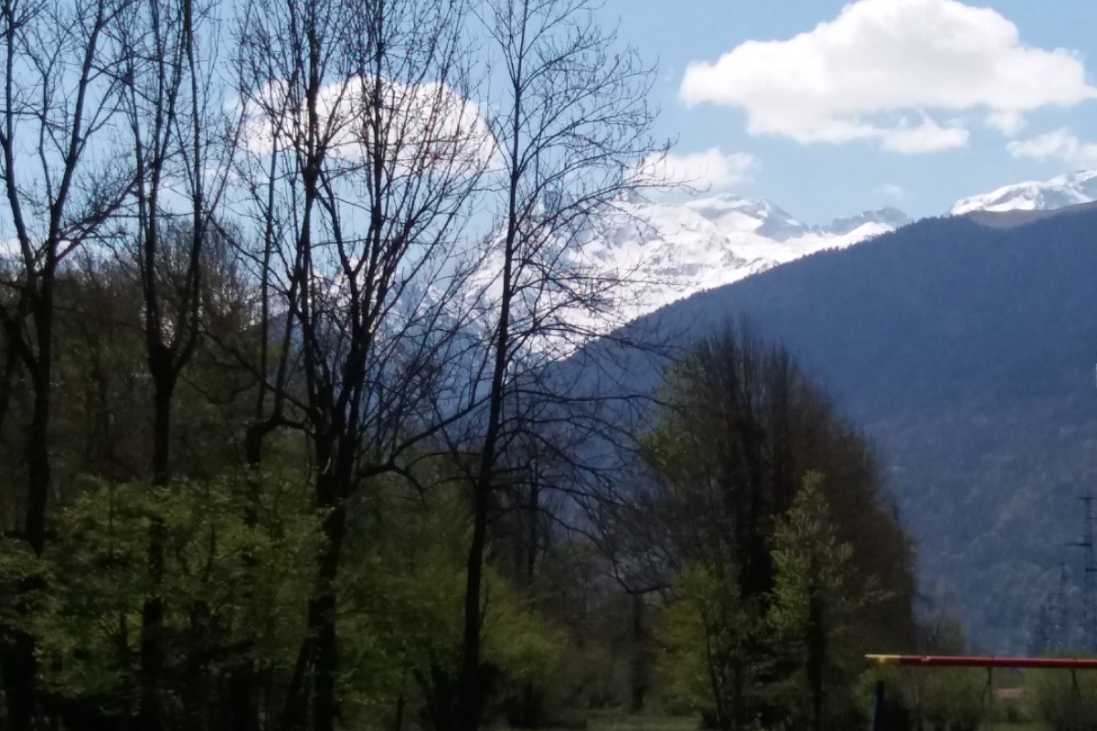 vue sur les pics des Pyrénées centrales