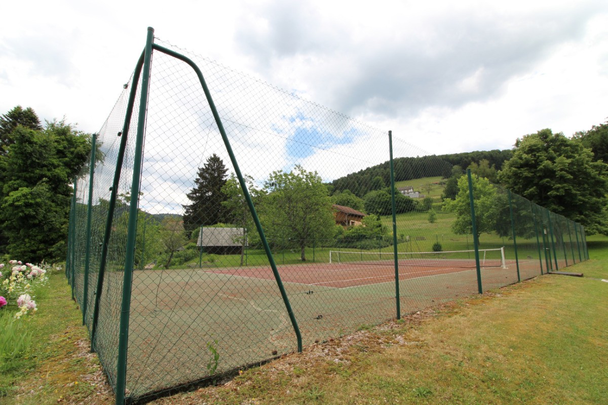Terrain de tennis