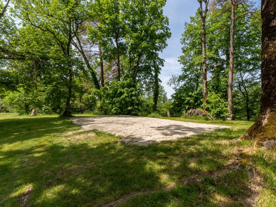 Espace pétanque pour les petits et les grands