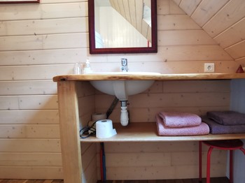 salle d'eau privative avec WC