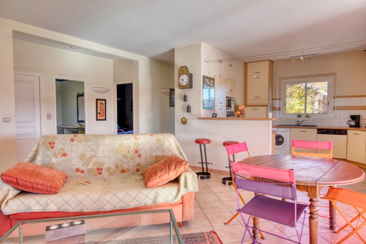 Le Salon Gite Au Bouzigues