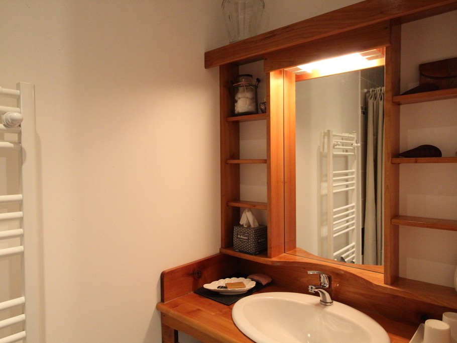 Salle d'eau dans chambre 1  - Gîte de la Sauvegarde