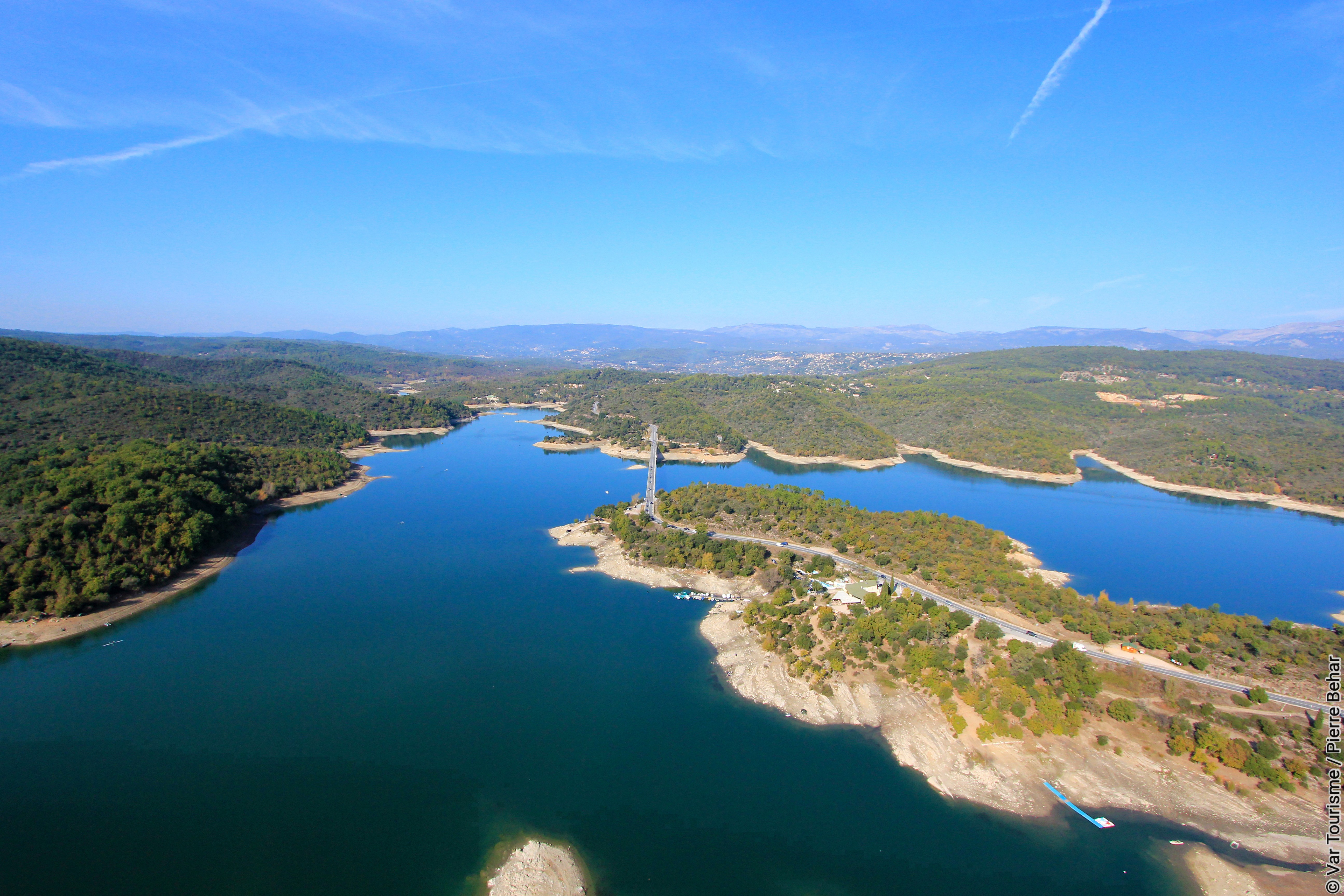 Lac de Saint-Cassien - ©Var Tourisme, Pierre Behar