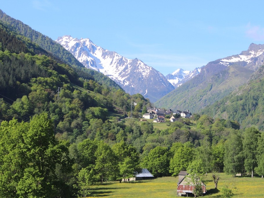 A l'entrée de la Vallée d'Estaing