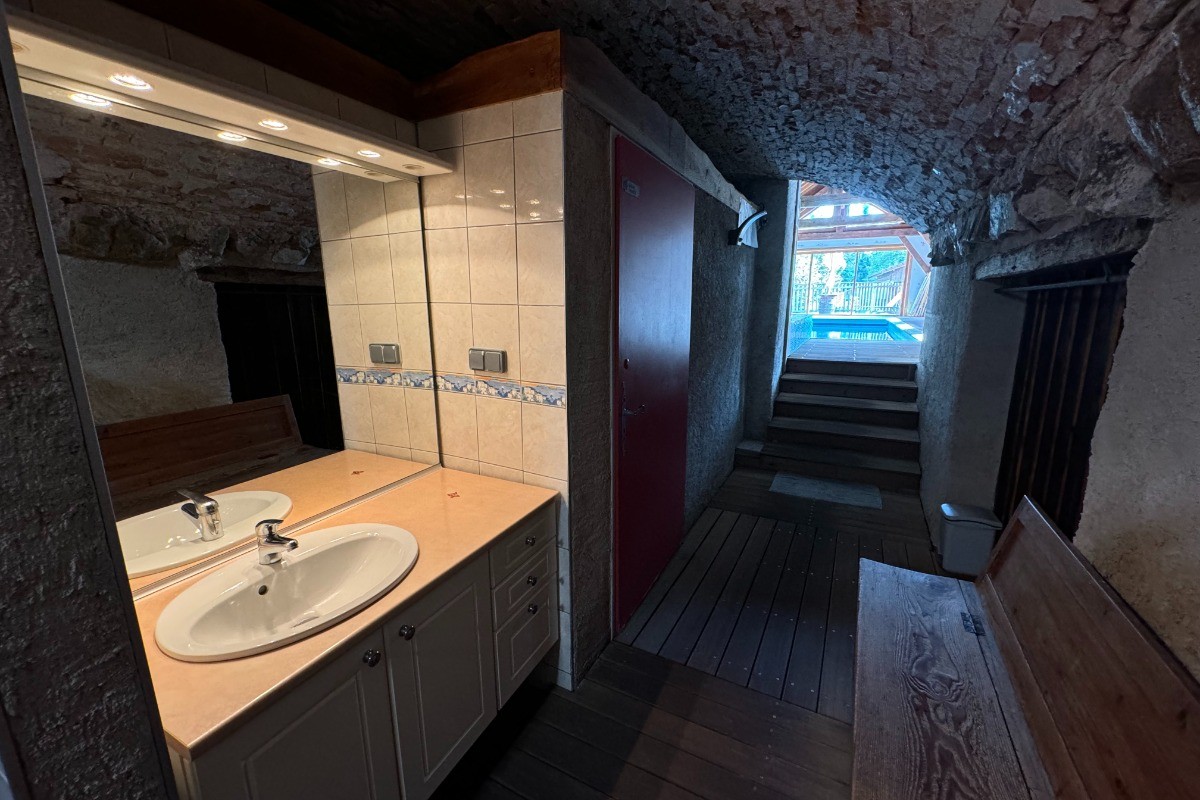 Espaces communs - Douches - Gîte Gentiane - Domaine de la Prairie des Prés