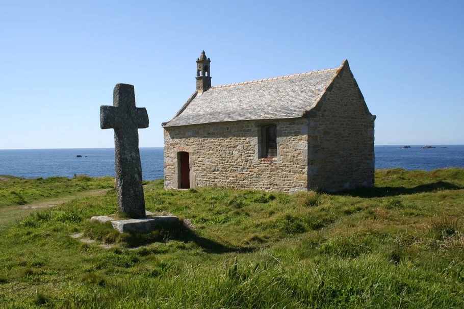 Chapelle Saint Sansom sur la route Touristique à Landunvez